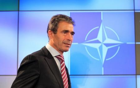 Rasmussen blijft langer NAVO-chef