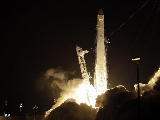 Raket van SpaceX op weg naar ISS (Foto: Novum)