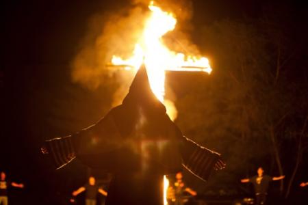 'Ku Klux Klan stak vrouw in brand' (ANP)