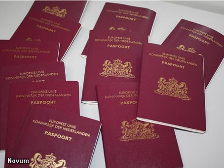 'Vervalste Nederlandse paspoorten bij IS' (Foto: Novum)