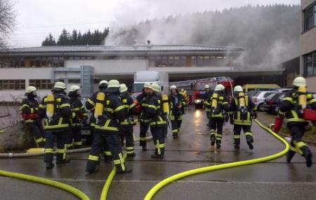 Veel doden door brand sociale werkplaats