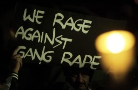 Indiase agenten: trouw met je verkrachter