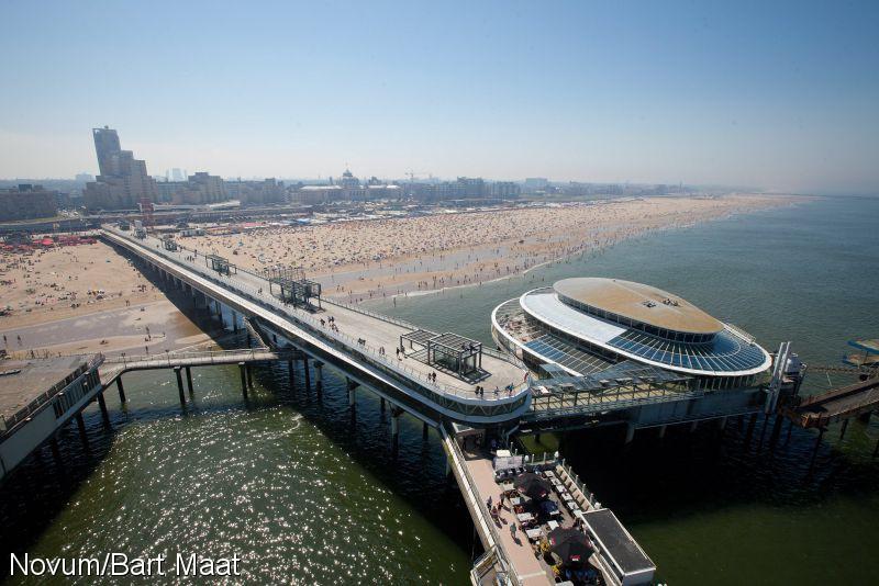 Man ernstig gewond op pier Scheveningen (Foto: Novum)