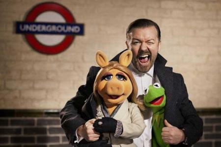 The Muppets Again: Gervais with Kermit & Miss Piggy