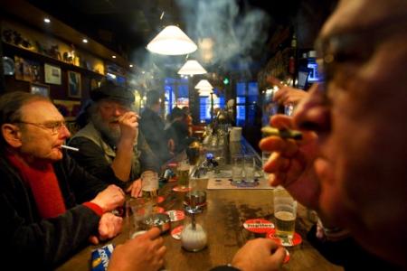 Kamer wil algeheel rookverbod in horeca