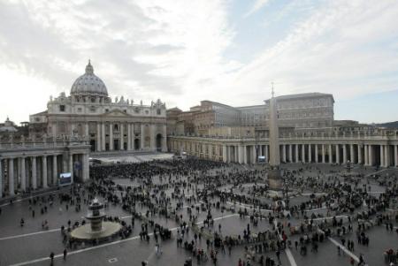 Conclaaf voor nieuwe paus begint half maart