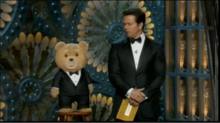 Ted en Mark Wahlberg reiken awards uit voor soundesign en geluidsmontage