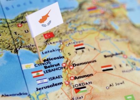 Parlement Cyprus stemt over noodplan