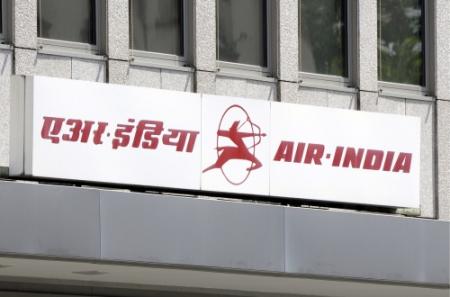 Air India wil geen oude, dikke stewardess