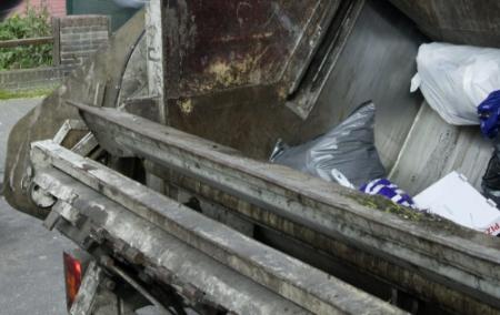 Jongen overlijdt in vuilniswagen Luxemburg