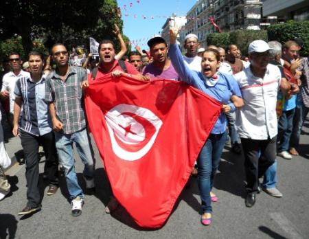 Politie Tunesië gebruikt traangas in Tunis
