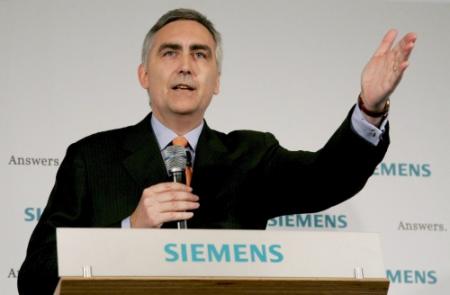 Topman Siemens moet opstappen