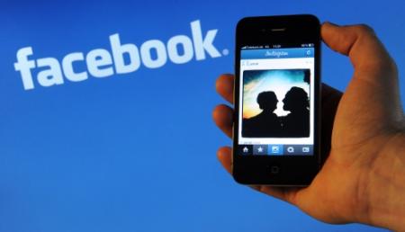 'Facebook gaat spotjes uitzenden'