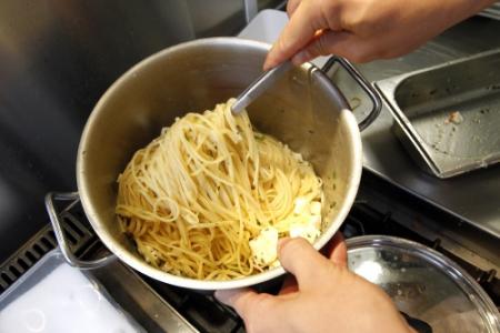 Italianen bezuinigen op pasta en olijfolie