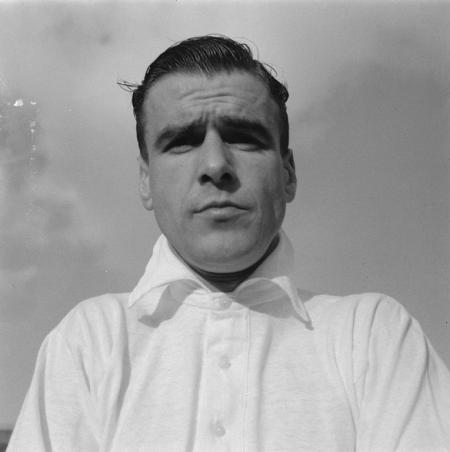 Coen Dillen vestigde in dienst van PSV het record aantal doelpunten in één seizoen in de Eredivisie. In het seizoen 1956/1957 scoorde Het Kanon maar liefst 43 keer (WikiCommons/Nationaal Archief Fotocollectie Anefo)