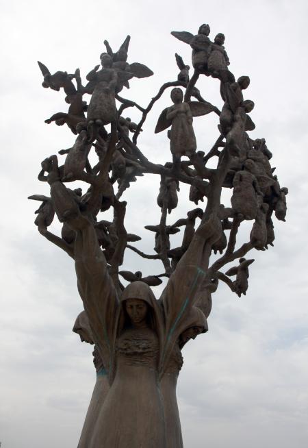 Boom van Verdriet, herdenkingsmonument in Noord-Ossetië