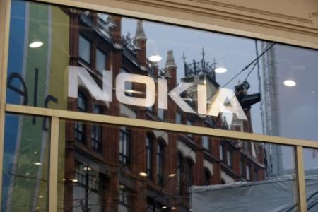 Microsoft neemt Nokia over