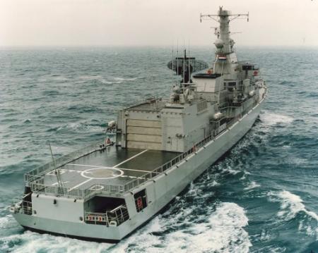 D66 wil marineschip Karel Doorman behouden