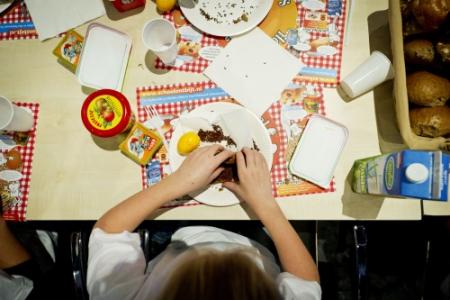 'Schoolontbijt promoot ongezond eten'