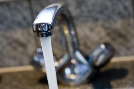 Drinkwaterbedrijf: beperk waterverbruik