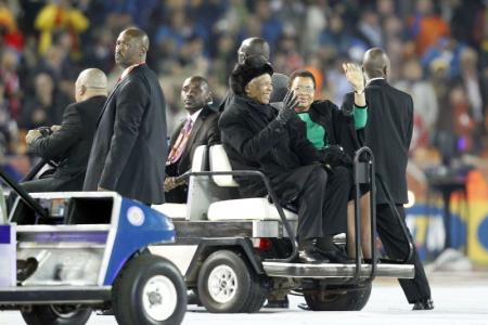Nelson Mandela bij de ceremonie van de WK finale in 2010 (Foto: Pro Shots)