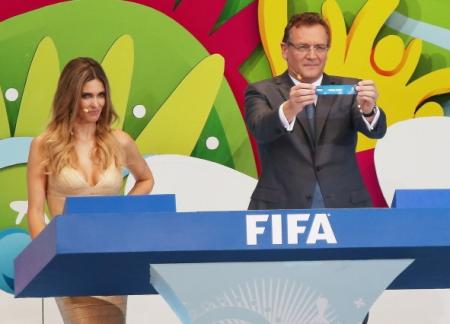 Fernanda Lima tijdens de WK-loting (Foto: Pro Shots)