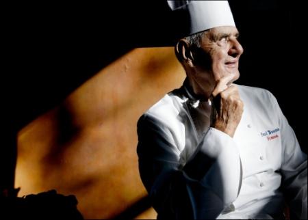 Befaamde Franse chefkok Bocuse in ziekenhuis