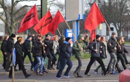 Duitsers massaal op de been tegen neonazi's