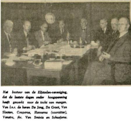 Het bestuur van de Elfsteden-vereniging (Leeuwarder Courant 2 februari 1954)