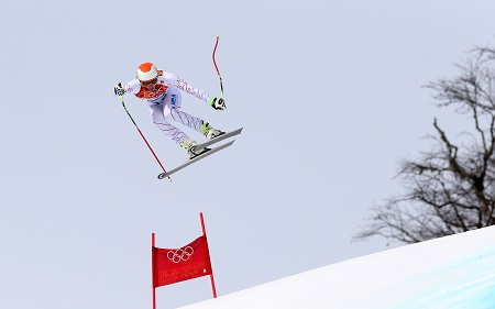 Bode Miller vliegt door de lucht tijdens de afdaling (PRO SHOTS/GEPA) Bode Miller vliegt door de lucht tijdens de afdaling (PRO SHOTS/GEPA)