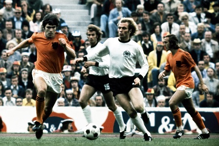 In 1974 stond de voetballer uit Breskens in de verloren WK-finale tegen West-Duitsland (PRO SHOTS/Action Images)