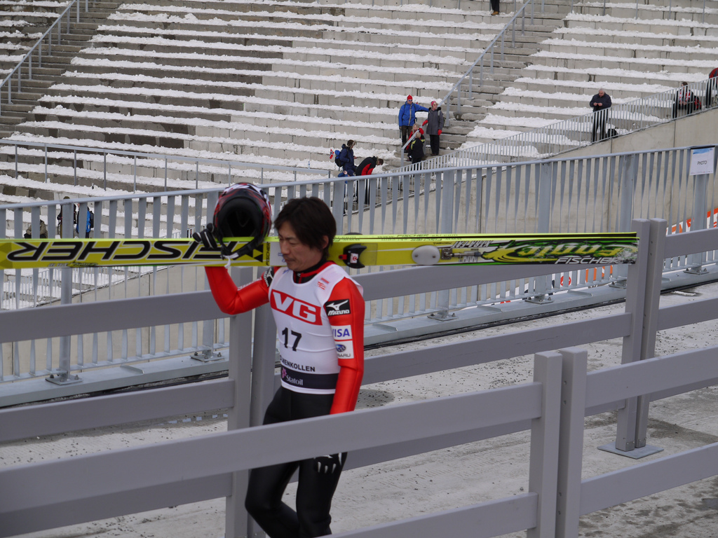 Okabe tijdens de World Cup in Oslo in 2010, de laatste keer dat hij op de beroemde Holmenkollen sprong (Foto: WikiCommons/Alexander Nilssen)