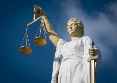 Recht advocaat bij verhoor wettelijk regelen