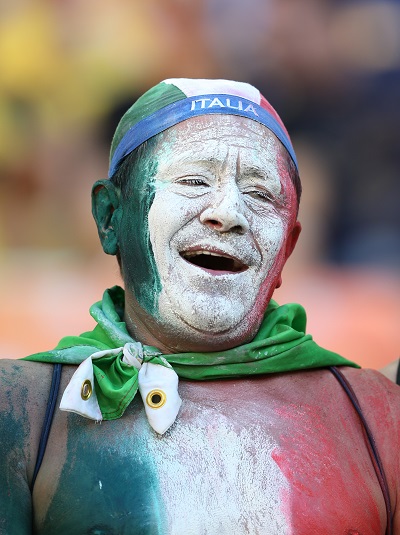 Deze Italiaanse supporter ziet er beter uit dan het spel van zijn land tegen Costa Rica (PRO SHOTS/Action Images)