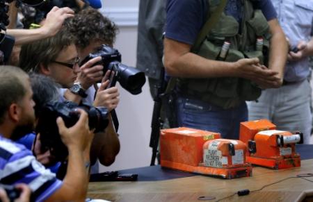 'Zwarte doos bevestigt raketinslag MH17'