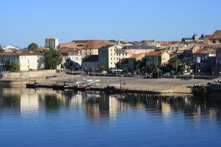 Uitzicht over Bergerac, de startplaats van vandaag (Foto: WikiCommons/Lionel Allorge)