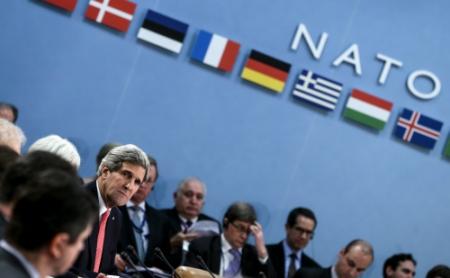 'NAVO wil vijf legerbases in Oost-Europa'