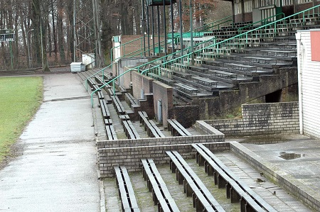 Het stadion op de Wageningse Berg werd voltooid in 1899. Bijna 100 jaar (in 1992) later werd er de laatste betaald voetbalwedstrijd gespeeld door FC Wageningen. Omdat het stadion in een natuurgebied ligt bleef het complex vervolgens jarenlang onberoerd achter (PRO SHOTS/JAN KANNING /JANE)