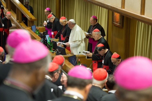 Bisschoppen: kerk moet niemand uitsluiten