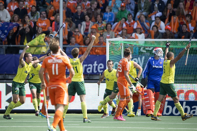 De Nederlandse heren hebben in de finale tegen Astrualië weinig in te brengen, ze delven met 6-1 het onderspit (PRO SHOTS/Willem Vernes)