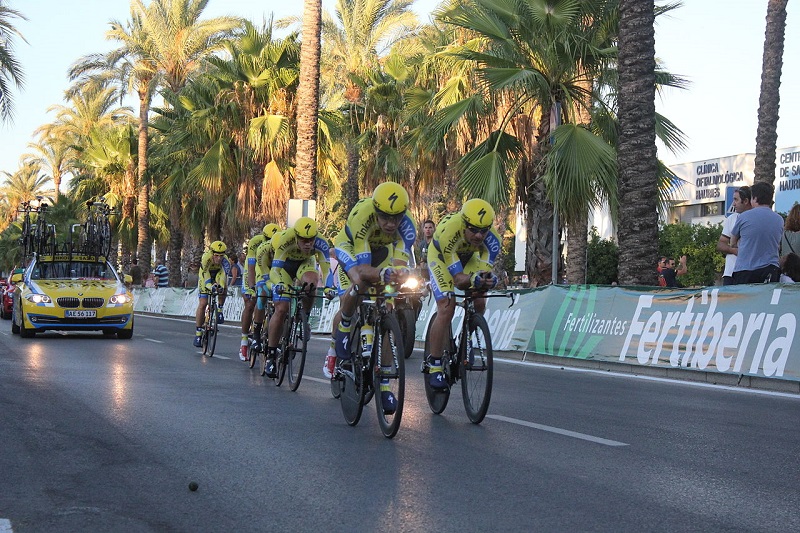 De Ronde van Spanje, die van start ging met een ploegentijdrit, werd gewonnen door de net van een blessure herstelde Alberto Contador (WikiCommons/El Pantera)