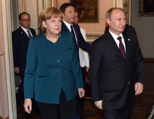 Merkel en Hollande met vredesplan bij Poetin