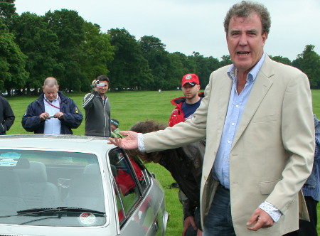 Richard Hammond laat Jeremy Clarkson niet in de steek  (Wikimedia) (Foto: Tony Harrison)