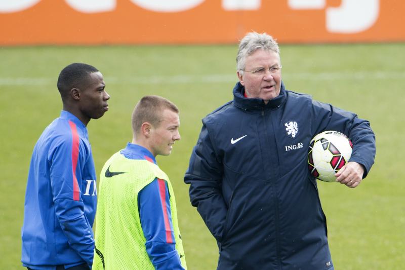 Guus Hiddink verwacht voetbalgevecht met Turkije (Pro Shots/Jasper Ruhe)