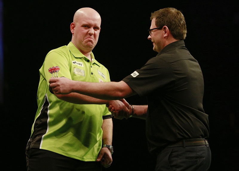 Michael van Gerwen met een goede zege op James Wade (PRO SHOTS/Actionimages)