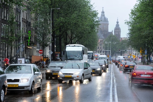 Amsterdam wil acht parkeergarages bouwen