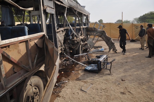 Tientallen doden bij aanval op bus Pakistan