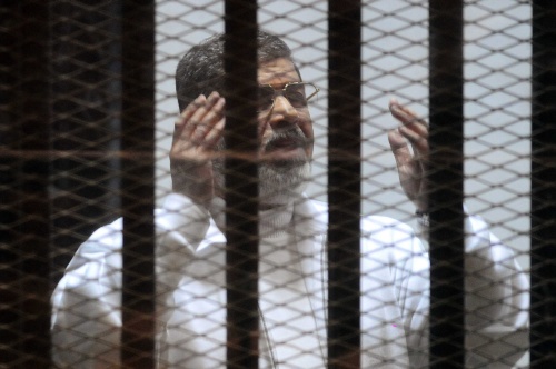 Oud-president Mursi ter dood veroordeeld