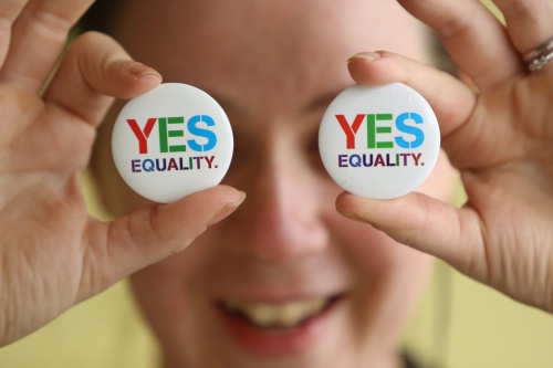 'Ierland stemt voor homohuwelijk'
