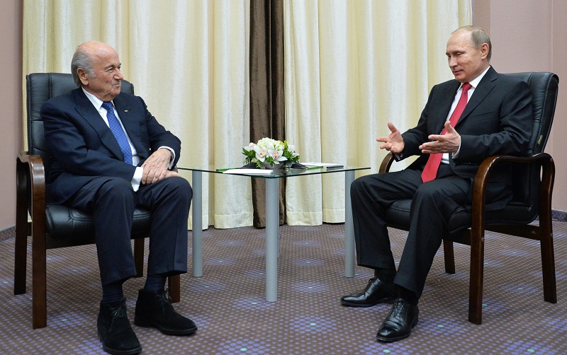 Blatter en Putin, dikke maatjes (PRO SHOTS/ANP)